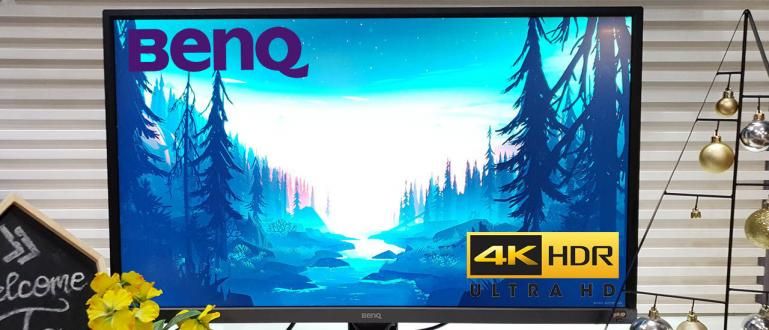 Nejlepší doporučení pro herní monitor 4K HDR (2019) – 4K monitor BenQ EW3270U