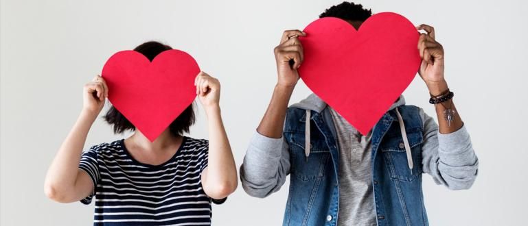 Nemīliet tikai savu sirdi, šeit ir 18 sirds emocijzīmju nozīmes, kas jums jāzina